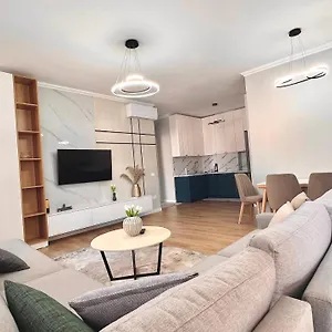 zeus-tirana-suite.albaniahotels.org/